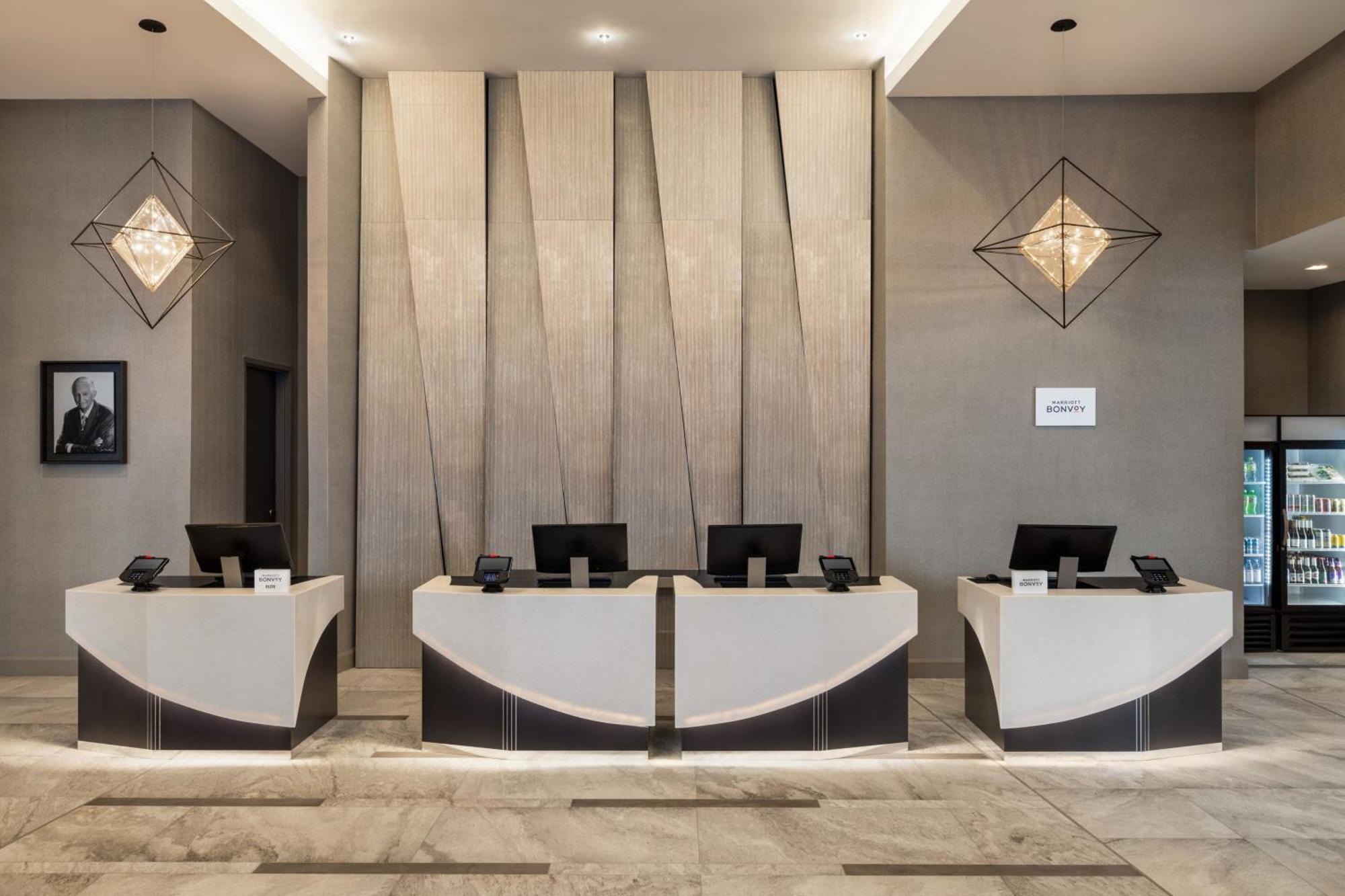 Marriott New York Jfk Airport 호텔 외부 사진