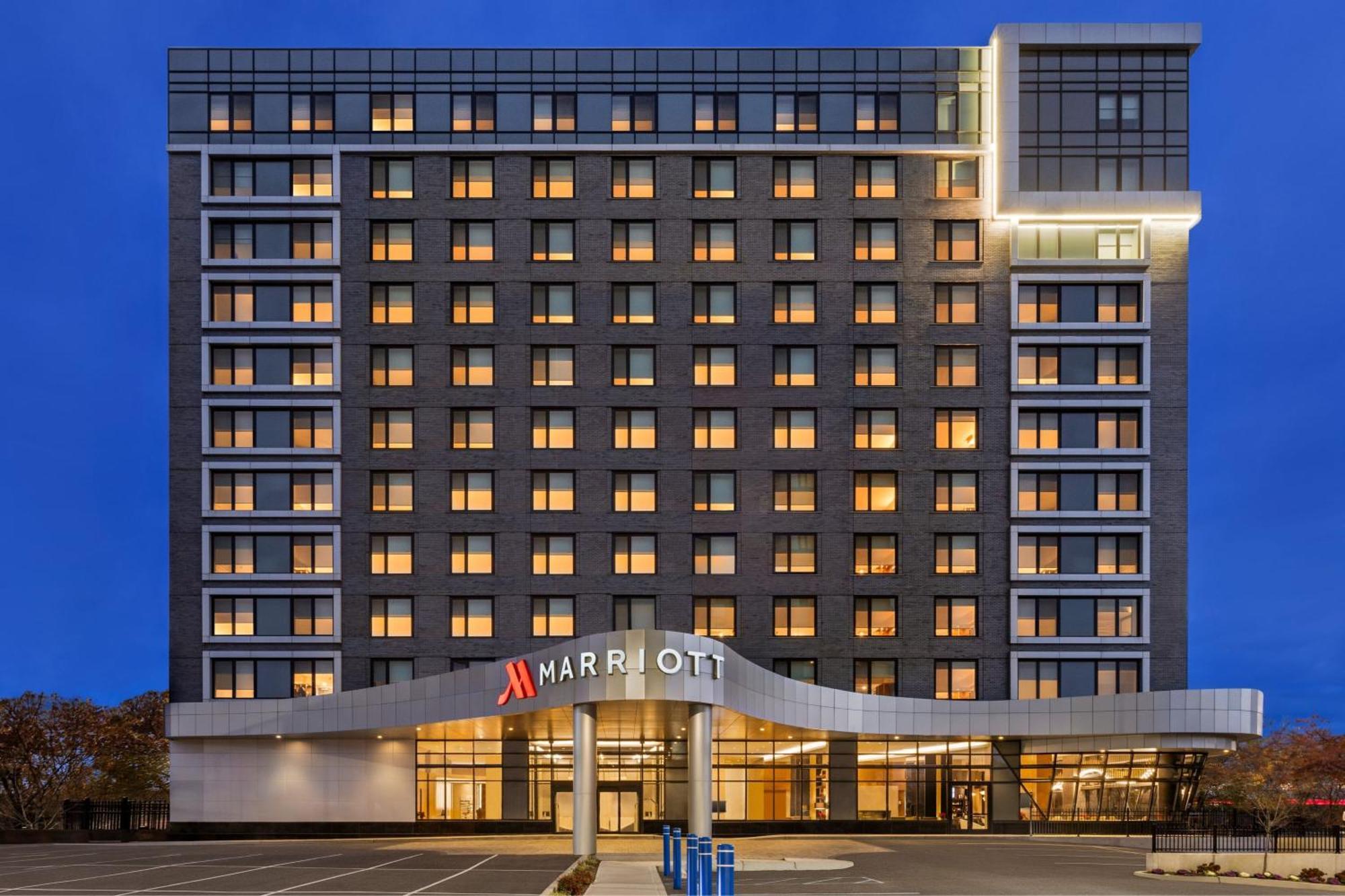 Marriott New York Jfk Airport 호텔 외부 사진
